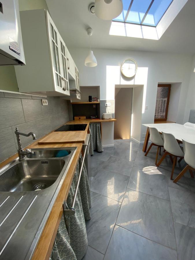 Ferienwohnung La Mansarde De L Abbaye Cluny Exterior foto